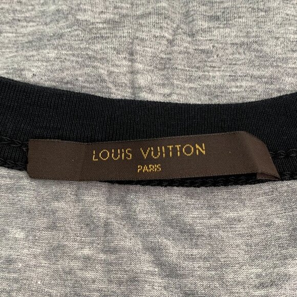 LOUIS VUITTON Grey & Navy LV Logo Cotton T-Shirt Size M Made In Italy - Picture 2 of 7